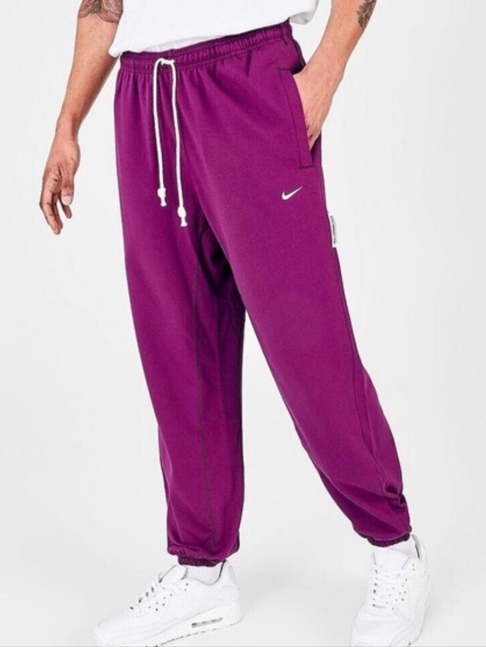Nike Men's Dri-Fit Standard Issue Jogger Pants Size XL Sangria CS-3670